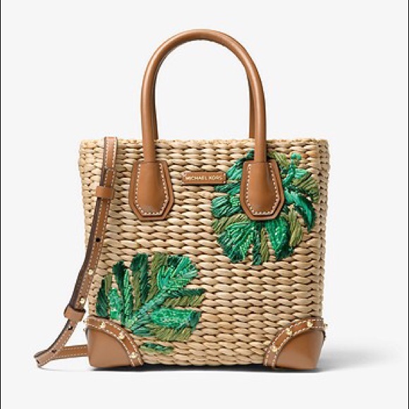 Michael Kors Handbags - 💯✅Authentic Michael Kors Straw palm bag Michael Kors Handbags - 💯✅Authentic Michael Kors Straw palm bag